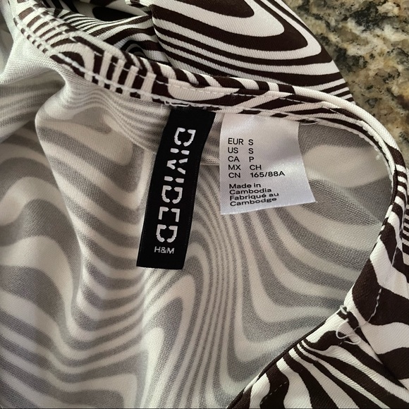 H&M Women’s long sleeve 70s brown and white dress Sz Small US - Picture 5 of 6